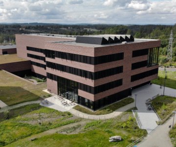 Veterinærbygningen dronefoto foto Shane Colvin (1)