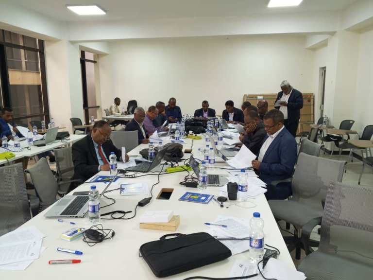 Workshop on prioritization of zoonotic diseases. Photo: AHRI