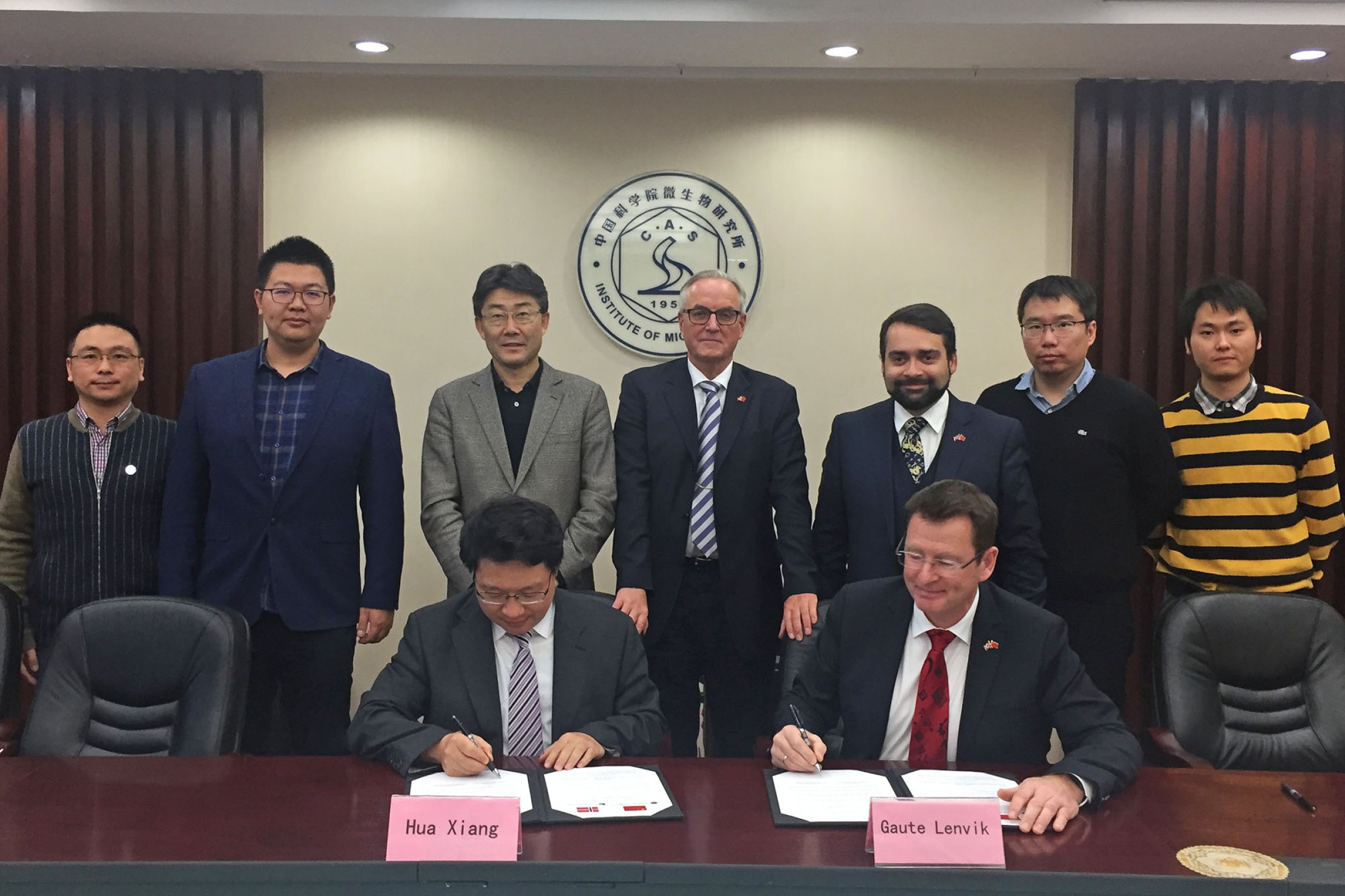 On November 8th the Norwegian Veterinary Institute signed two scientific collaboration agreements with research institutions in China. Photo: Norwegian Veterinary Institute