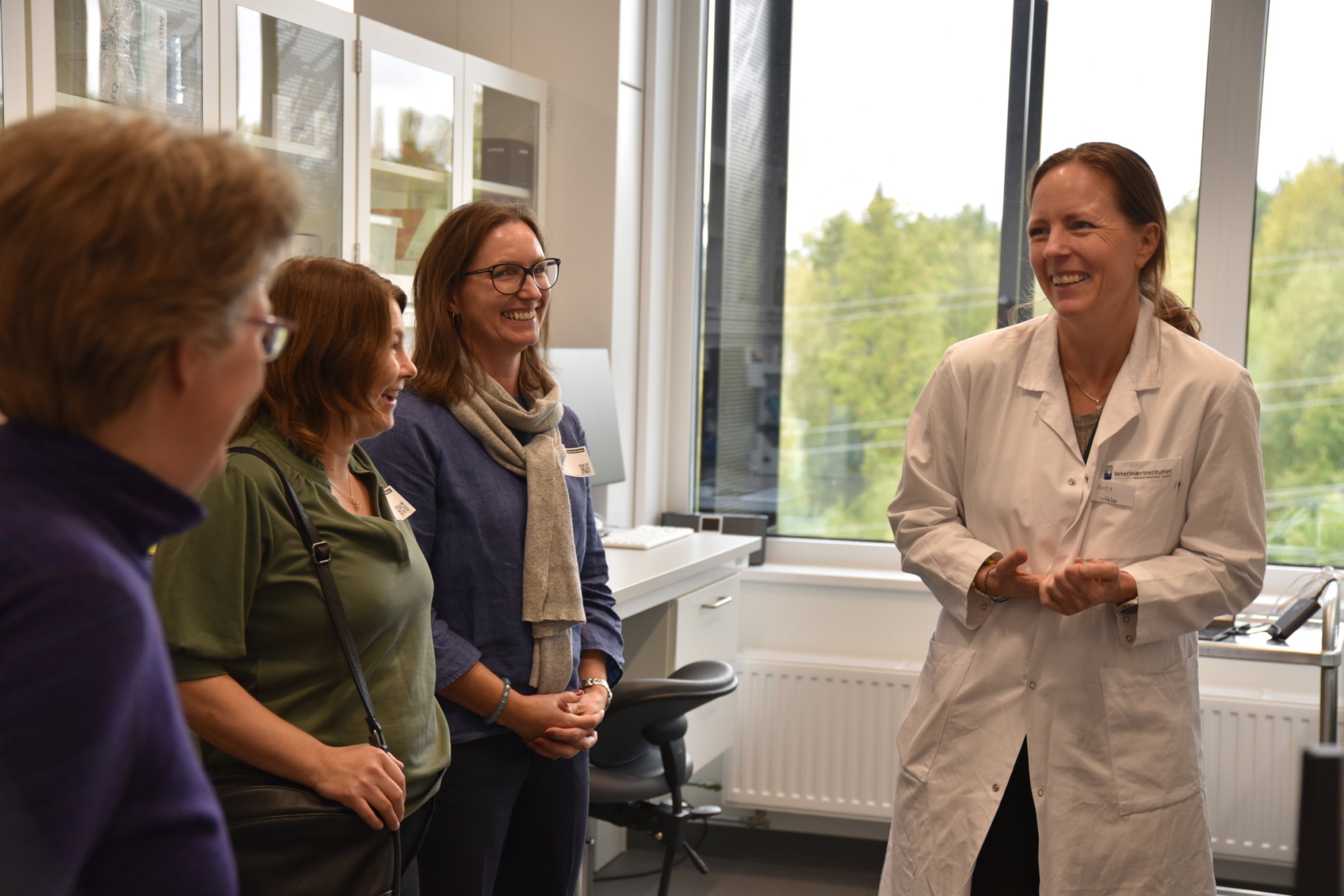 28. september arrangerte seksjons for mykologi og toksikologi en åpen dag med besøk på laboratoriene