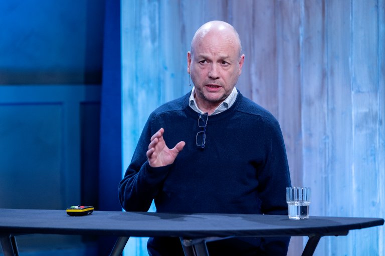 Duncan Colquhoun ved Veterinærinstituttet leier eit nytt forskingsprosjekt om bakterie som er årsaka til det meste av antibiotikabruken i Chile. Foto: Silje Katrine Robinson