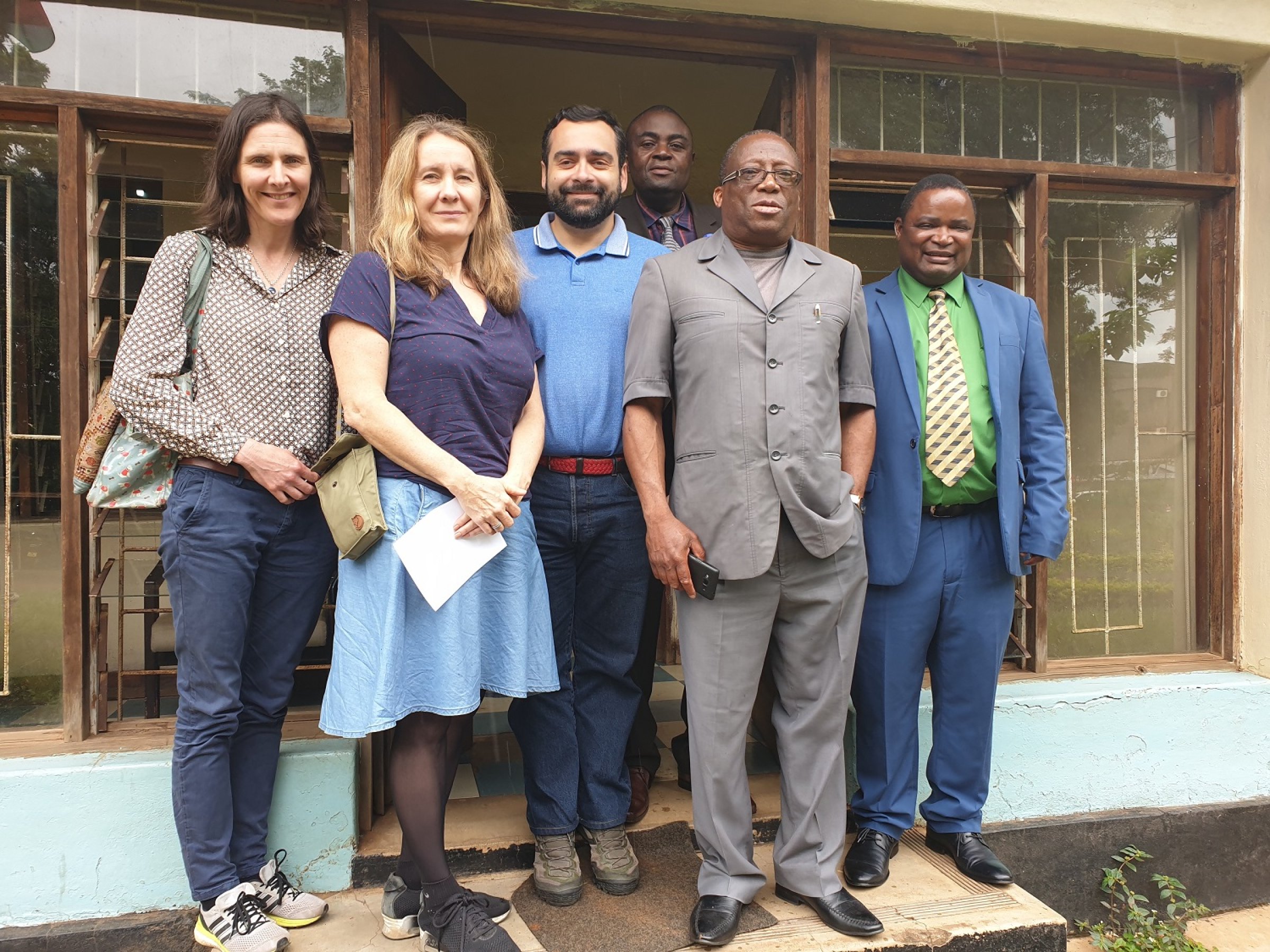 Veterinærinstituttet med ansvarlig veterinær i Malawi. Foto: Carlos das Neves.